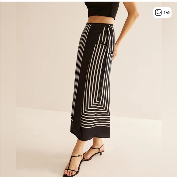 Commense Geometric Pinstripe Satin Wrap Tie Maxi Skirt size Small NTW - Picture 2 of 4